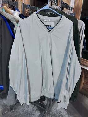 IZOD XFG Men's V-Neck Golf Windbreaker Pullover Jacket Size Large